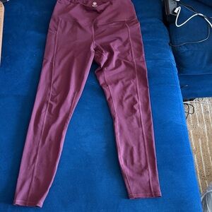 GAIAM High-Waist Leggings in Burgundy/Mauve